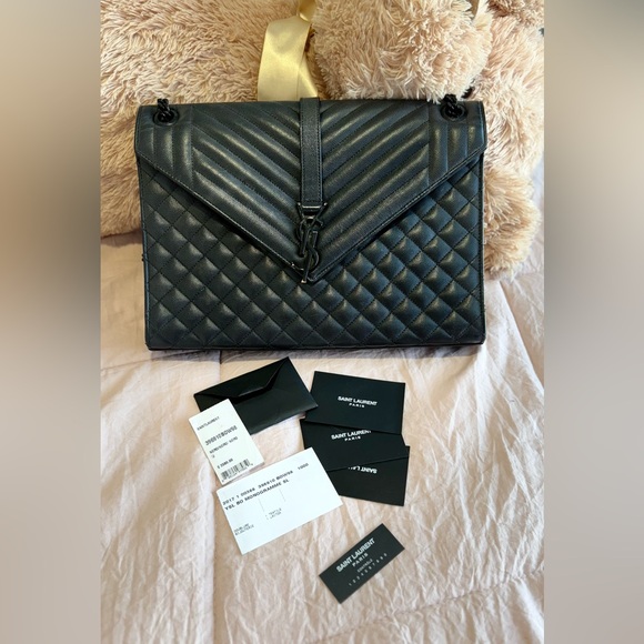 SAINT LAURENT YSL BLACK LARGE ENVELOPE FLAP SHOULDER BAG. - Picture 9 of 9